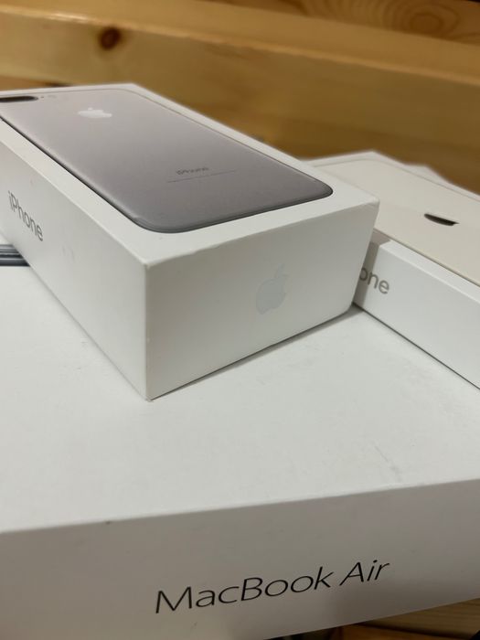 Кутии за Iphone и MacBook