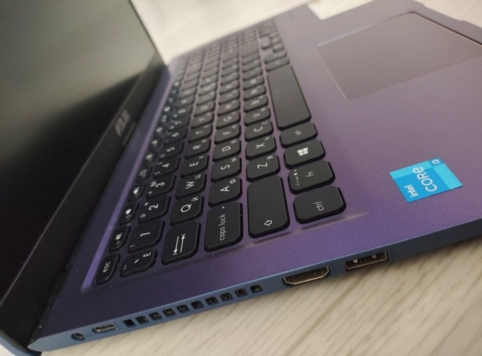 Продаю ноутбук Asus X515 в отличном состоянии