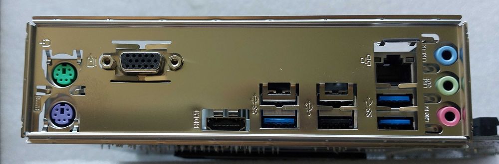 KIT  AMD Ryzen 3 2200G 3.5GHz + ASUS Prime A320M-K + Cooler AMD