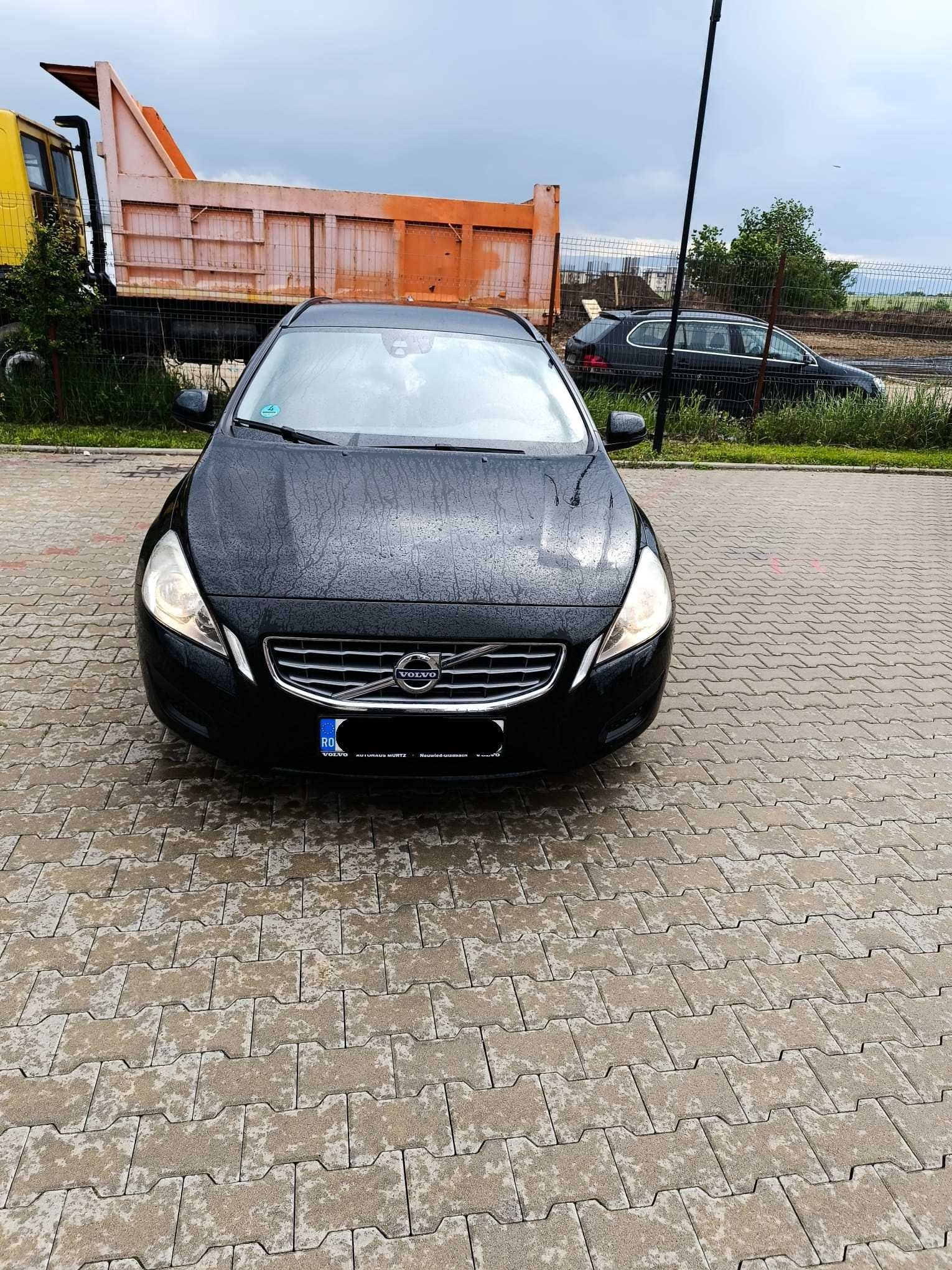 OCAZIE! Volvo V60, D3/D4,  caroserie SIPS, an 2012, 5 cilindri