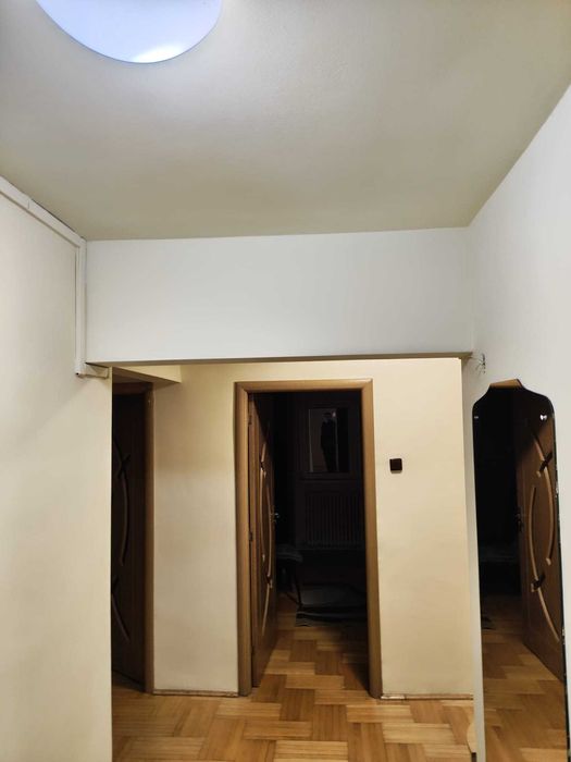Apartament 4 camere renovat • Prima închiriere • Zona Între Lacuri