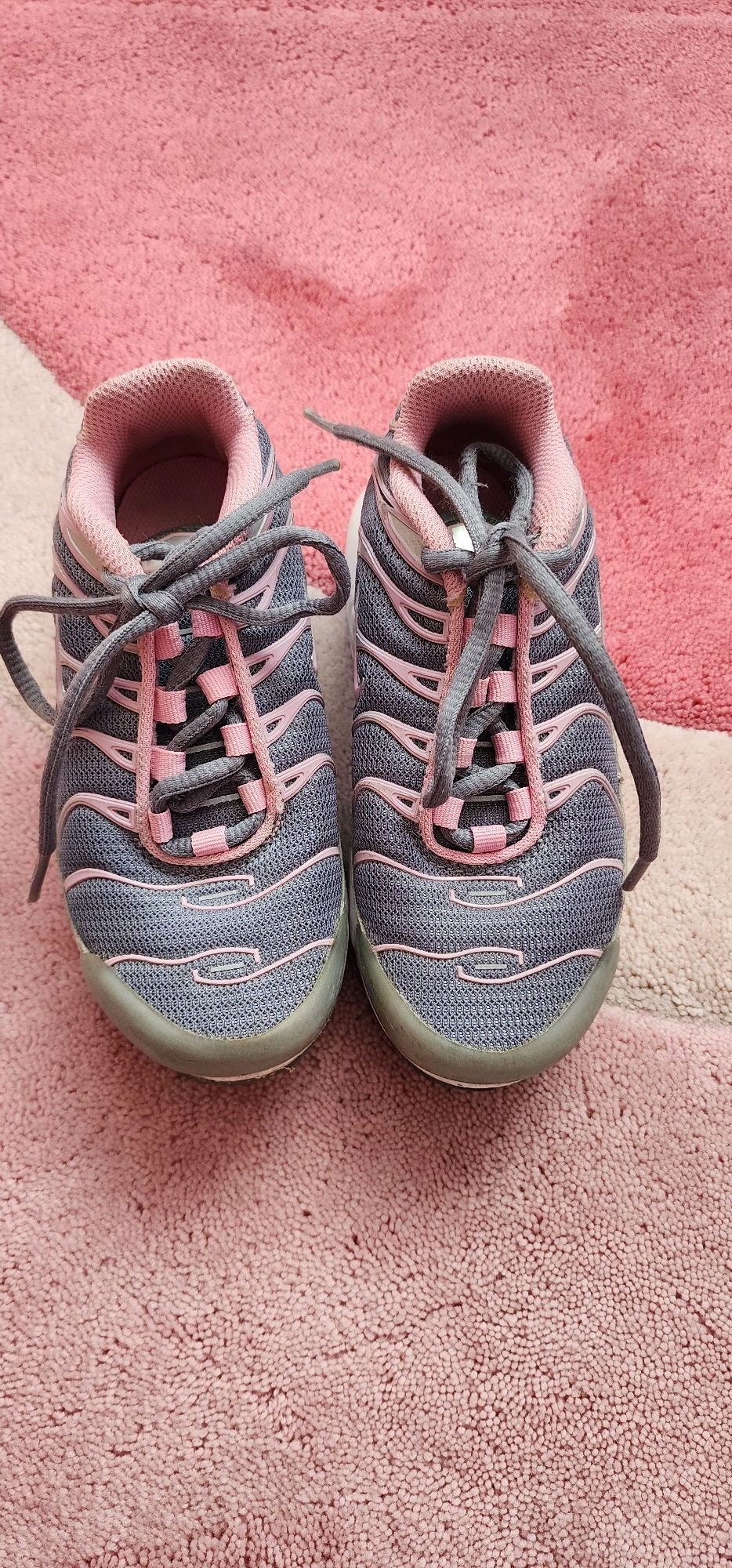 Nike Air Max Plus Метално сребристо розово
Метално сребристо розово (