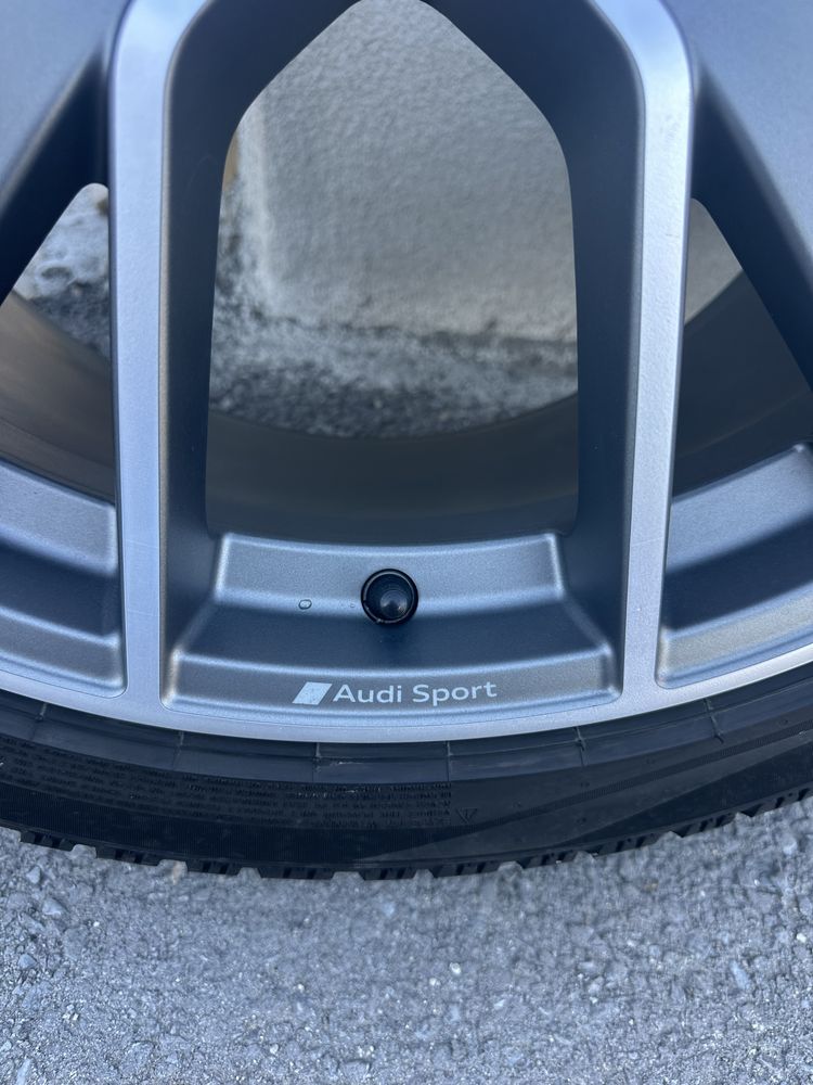 Оригинални джанти 22“ Audi Sport за Ауди Q7/SQ7 4М с зимни гуми!