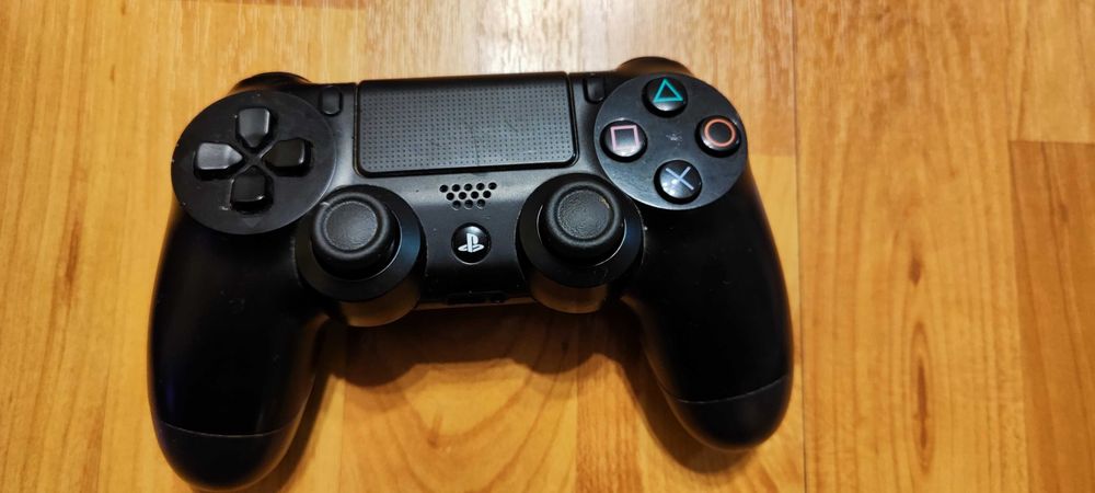 ТОП Комплект! PlayStation 4 (PS4) 1TB + 4 Джойстика + НОВА Термопаста