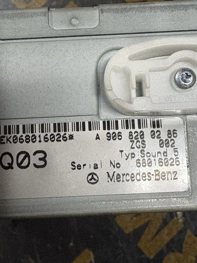 Mercedes sprinter 2010 година сд радио