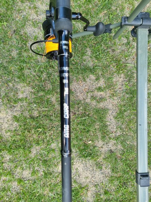 Vând set lanseta osako amg carp tx5 +mulineta osako lizard 6000