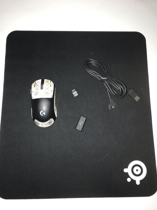 Мышь Logitech Pro X Superlight черный