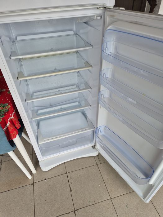 Frigider indesit
