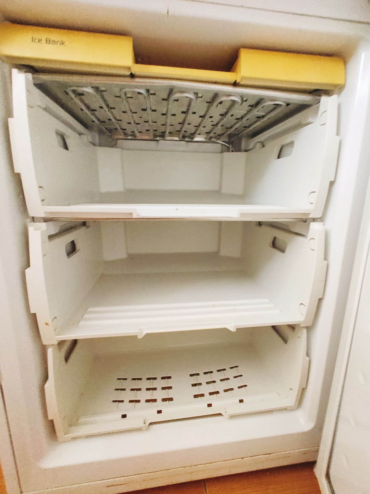Холодильник сатамын, ески