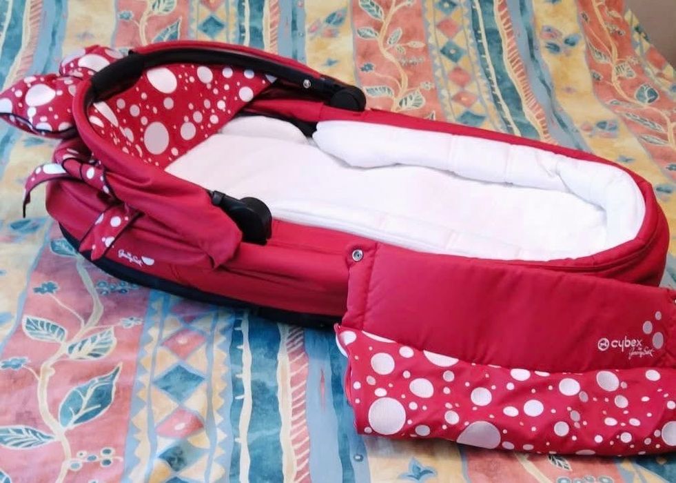 Кош за новородено Cybex Priam Carry Cot Jeremy Scott Petticoat.