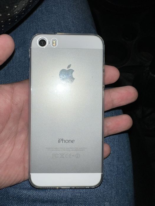 Iphone 5s ………………………………