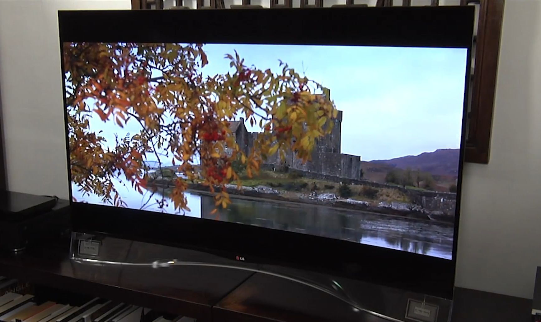 LG OLED 55EA  980w 3D