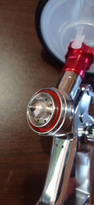 Пистолет за боядисване тайван с три дюзи 1,3/1,7/2,0