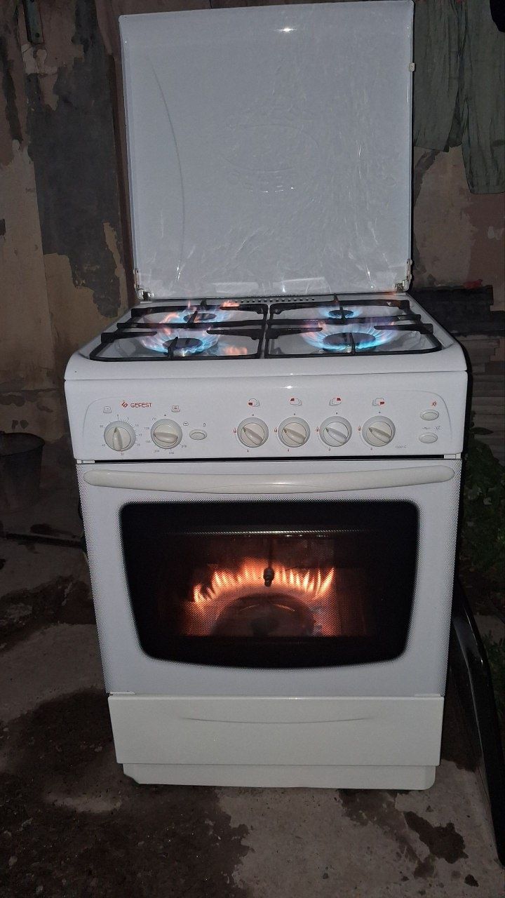 Срочно продаётся газ плита artel