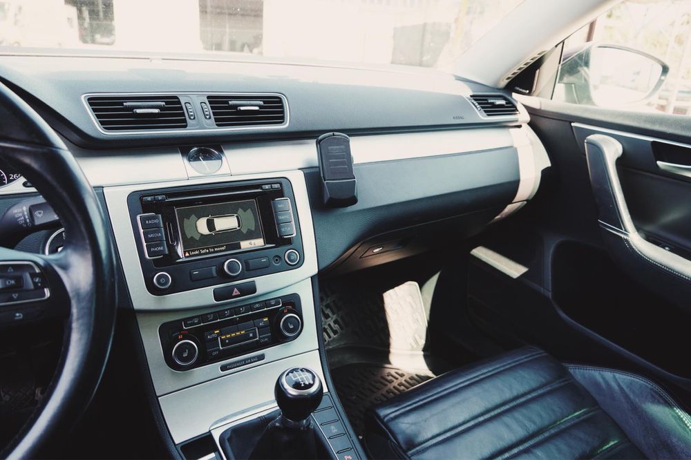 Volkswagen Passat B7 2012 | Highline | 2.0 tdi 170 cp