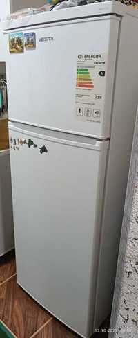 Холодильник Vesta