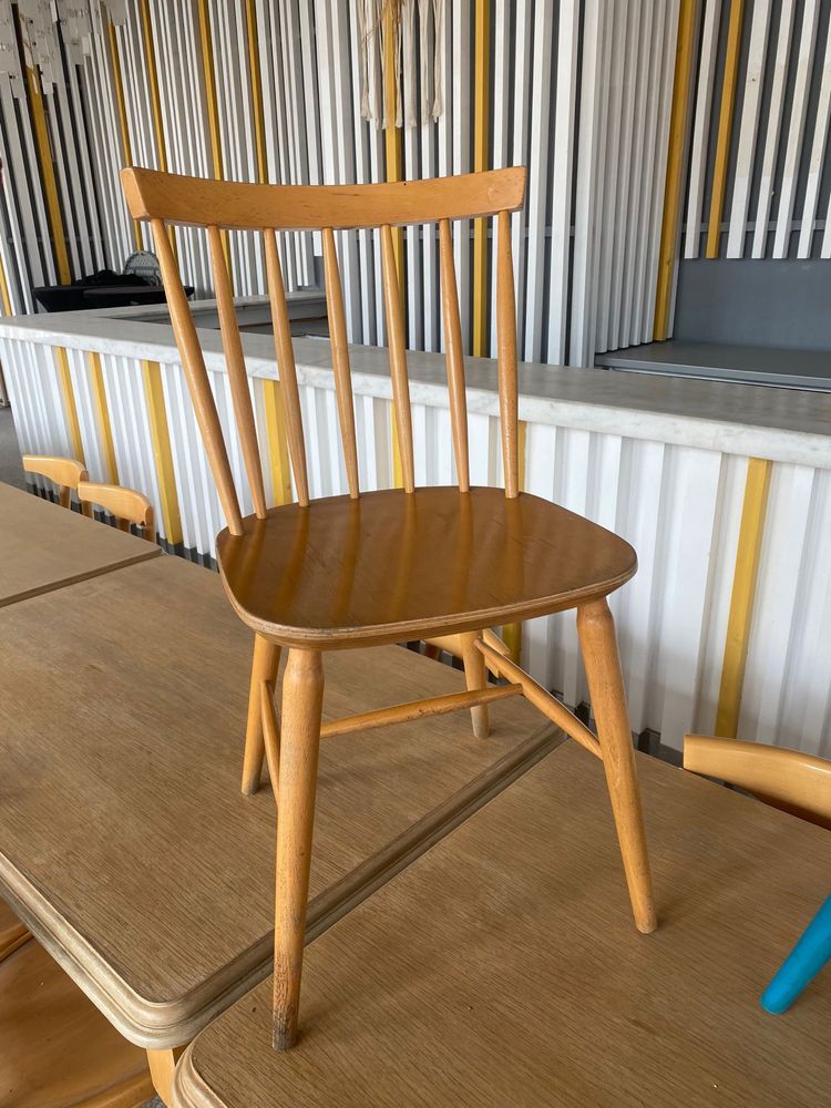 Mobilier restaurant : scaune lemn mese lemn