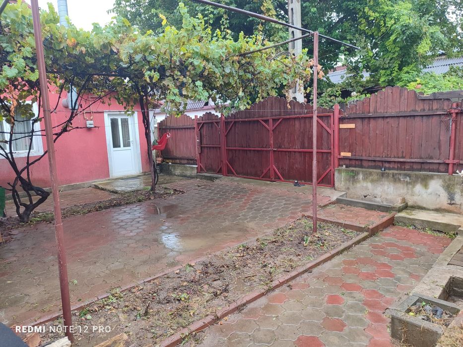 Casa individuala de vanzare