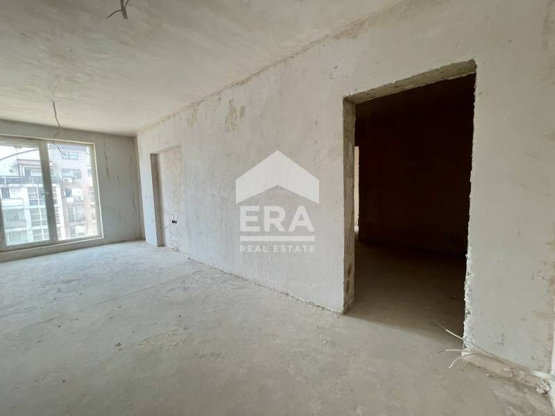 Тристаен апартамент ново строителство на бул. Бозвели