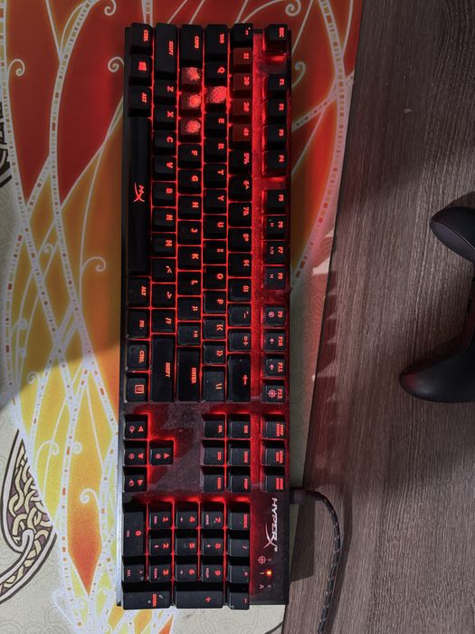 Tastatura hyperx allow fps switch uri mx red