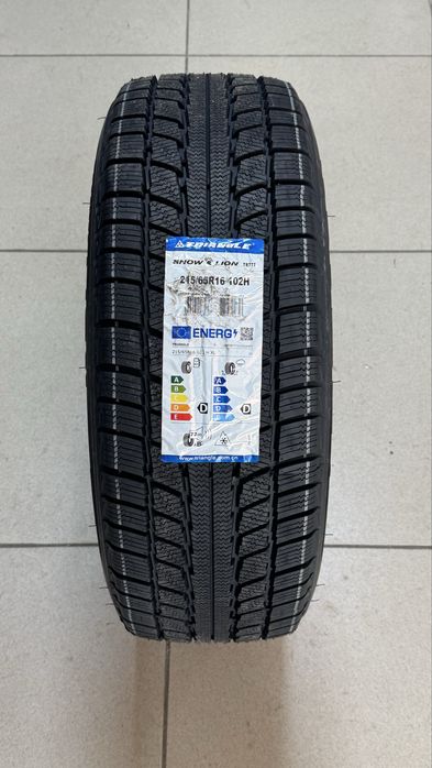215/65R16 triangle TR777