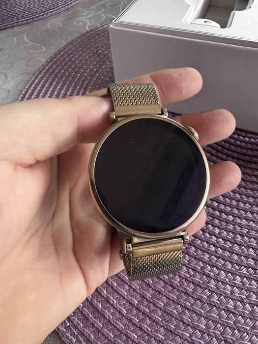 Huawei watch GT 4 Gold Milanese Strap