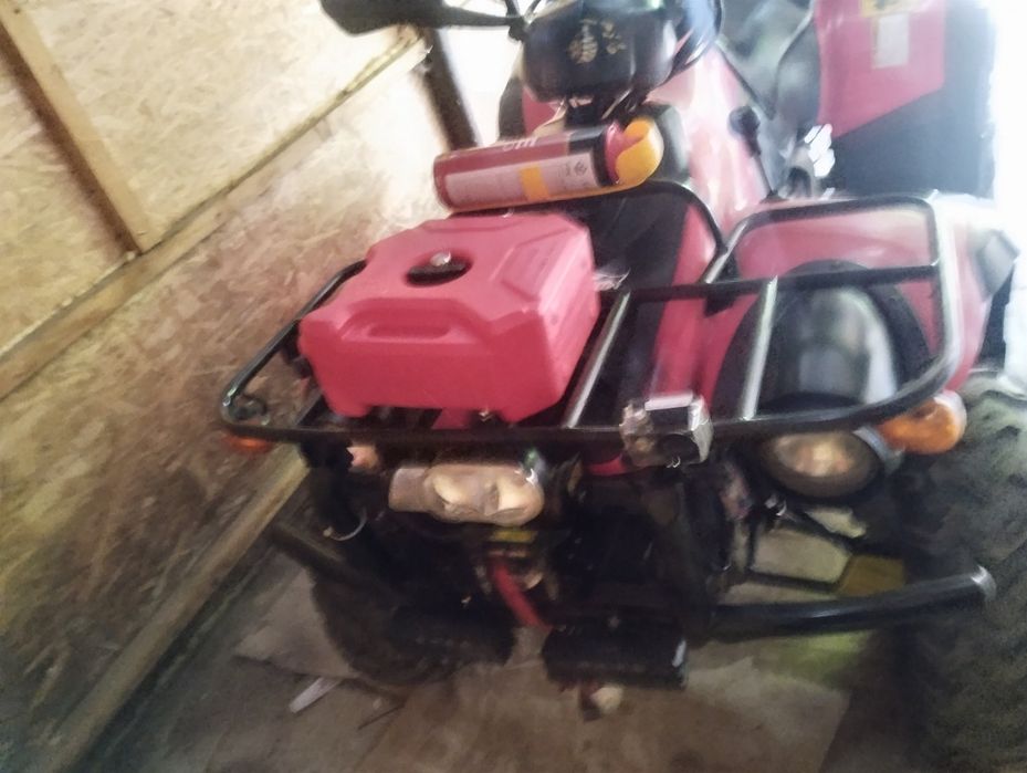 Linhai 300 worker