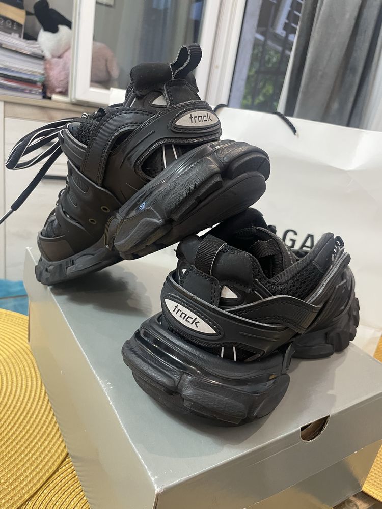 Кецове Balenciaga Track 1