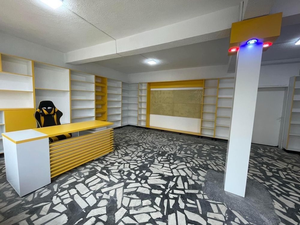 Mobila pentru spatiu comercial,magazin etc.