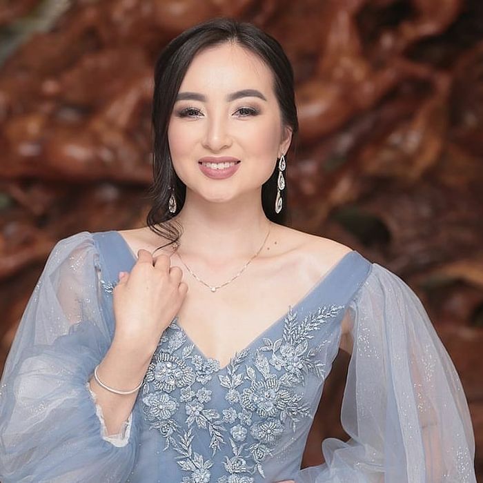 Продам шикарное вечернее платье