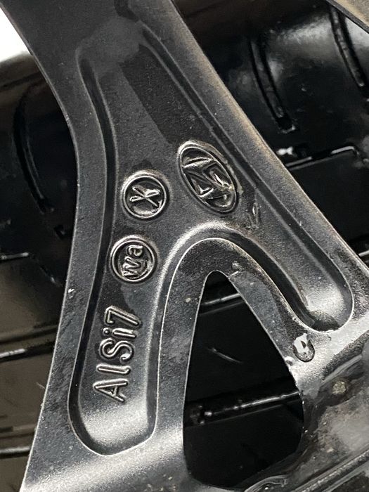 18 цола 5 х 114.3 мм Хюндай , Hyundai Туксон , ix 35 , Кона , Tucson