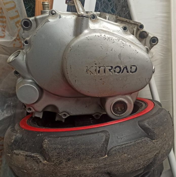 Cartere motor și set motor de 200 cc