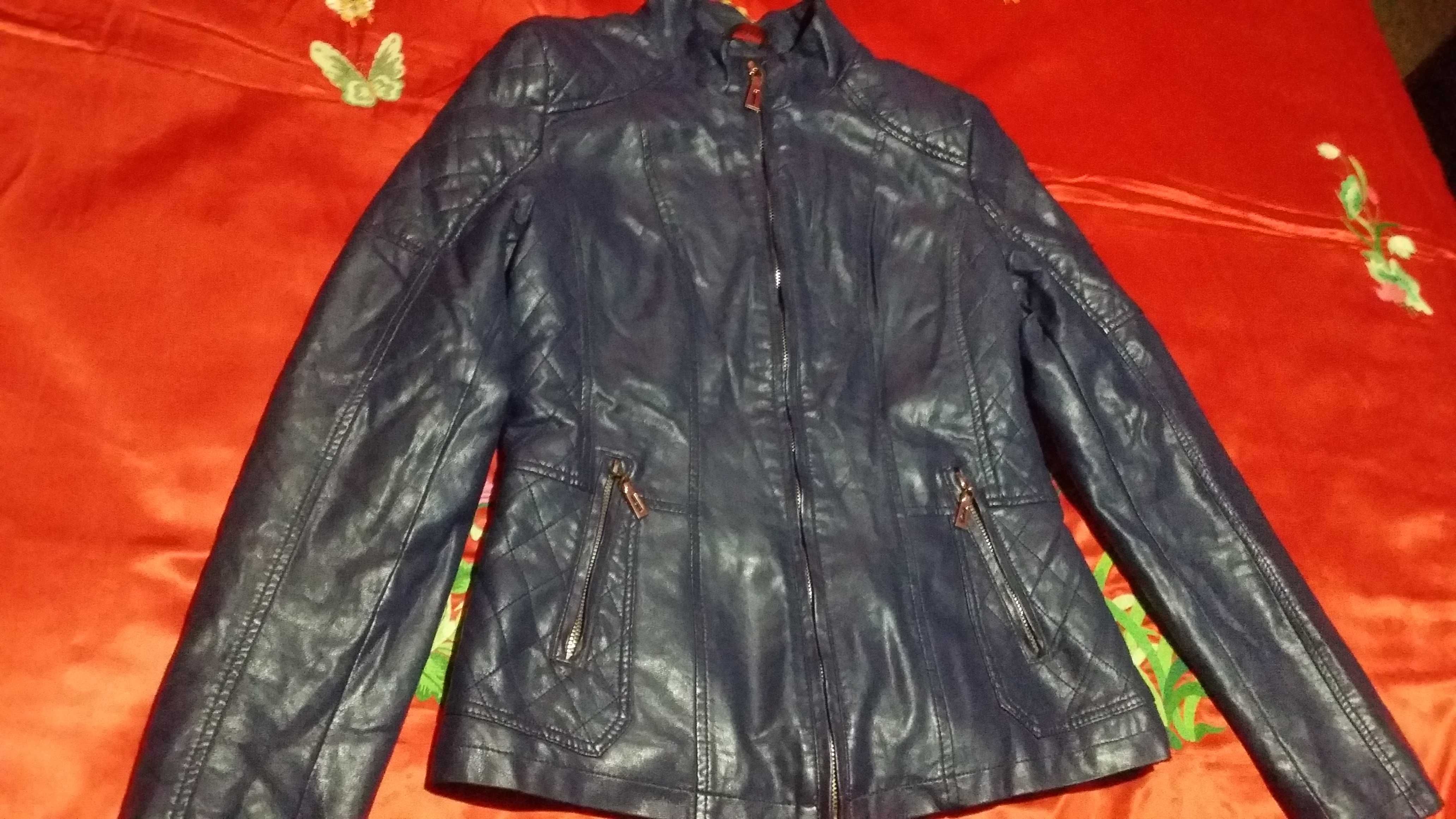 Кожиный курткача размер 46  L ка темный синий хеч кандай айби йук