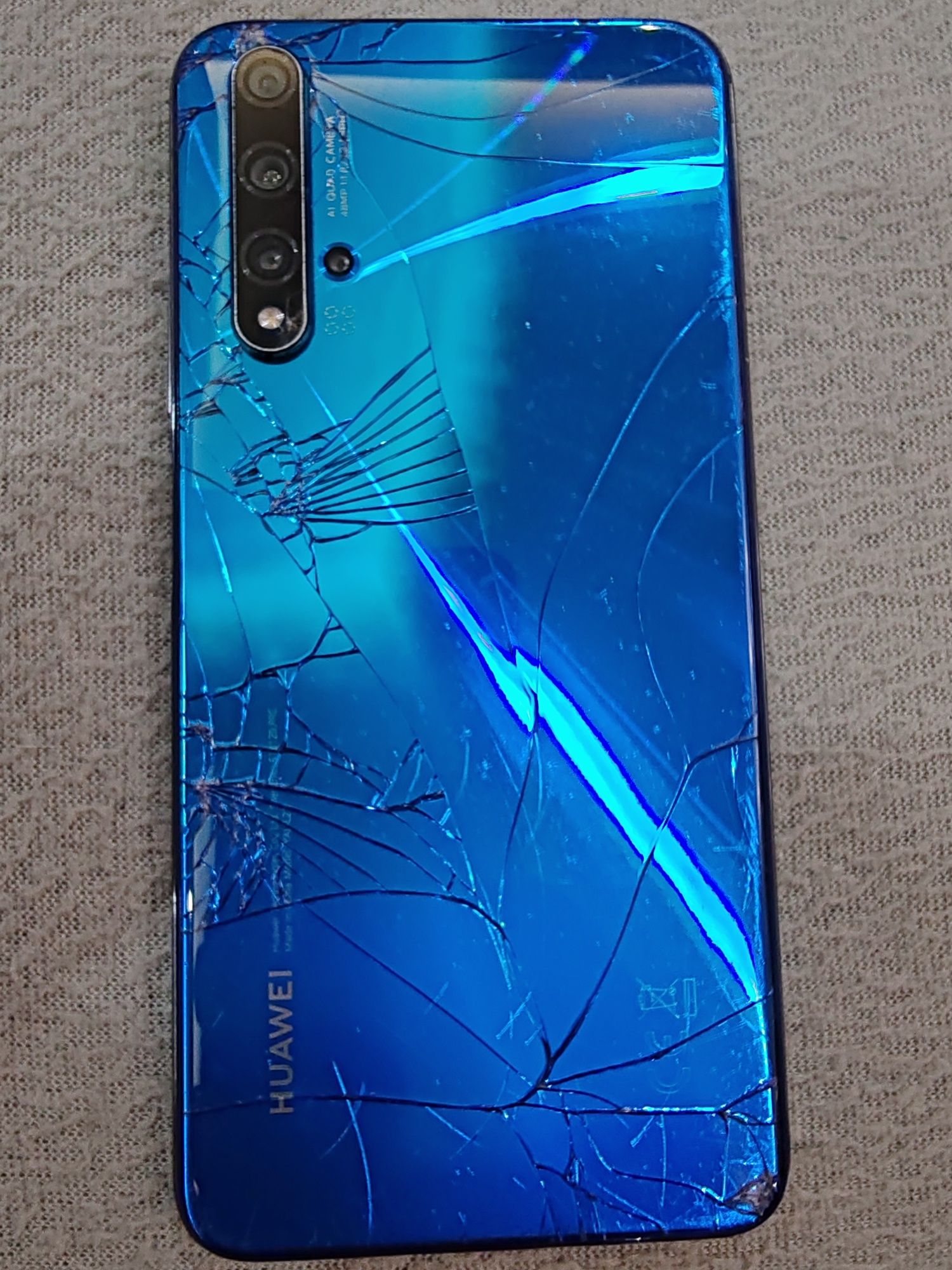 Продавам телефон Huawei nova 5t
