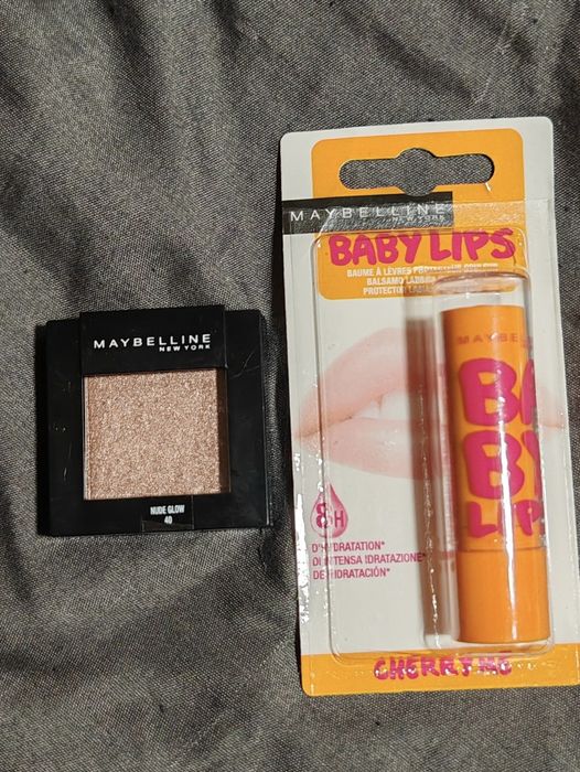 Vand Cosmetice Maybellin originale