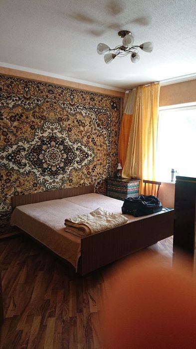 Продается 3ком квартира в Ящнобадском р- не на  ул. Садика Азимова .