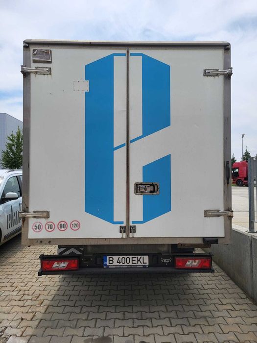 Autoutilitara N1 - Ford Transit BOX