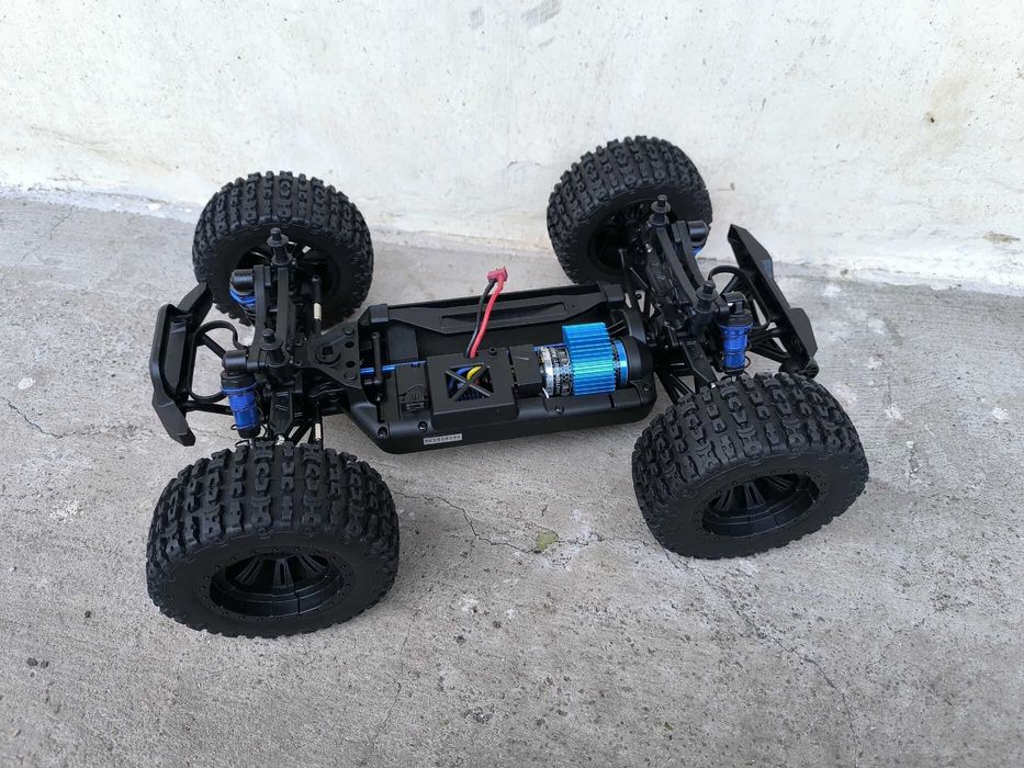 Automodel HSP Octane Monster Truck include baterie (Hpi, Traxxas)