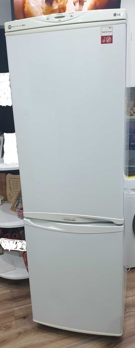 Combina Frigorifica LG Total No Frost Multi Air Flow 303 L