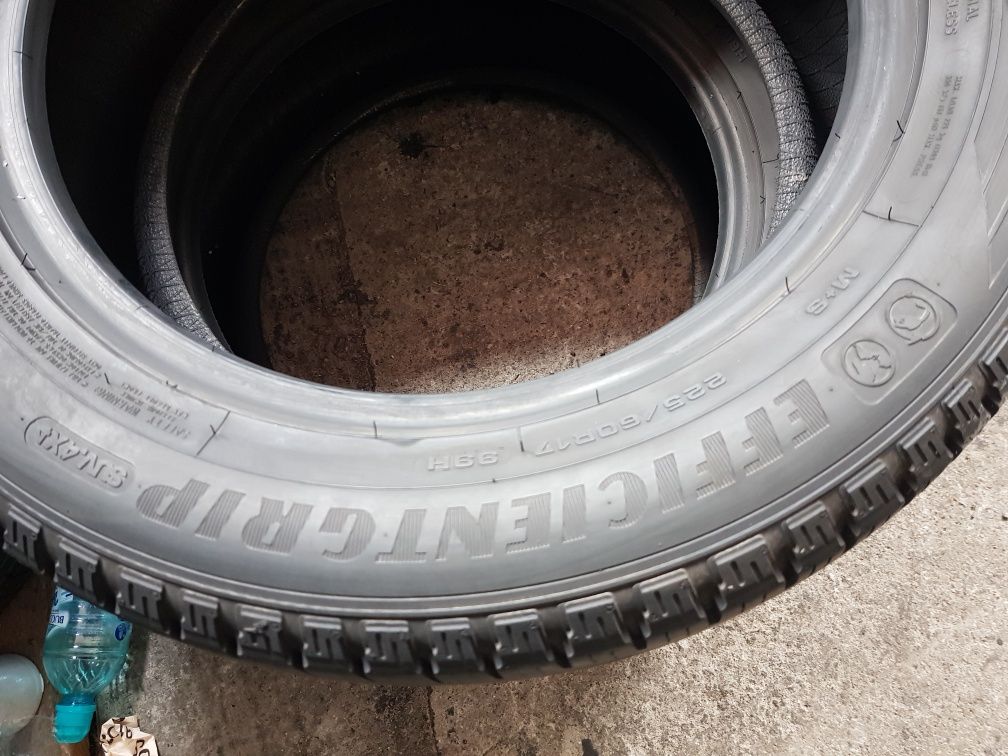 Goodyear 225/60 R17 99H M+S