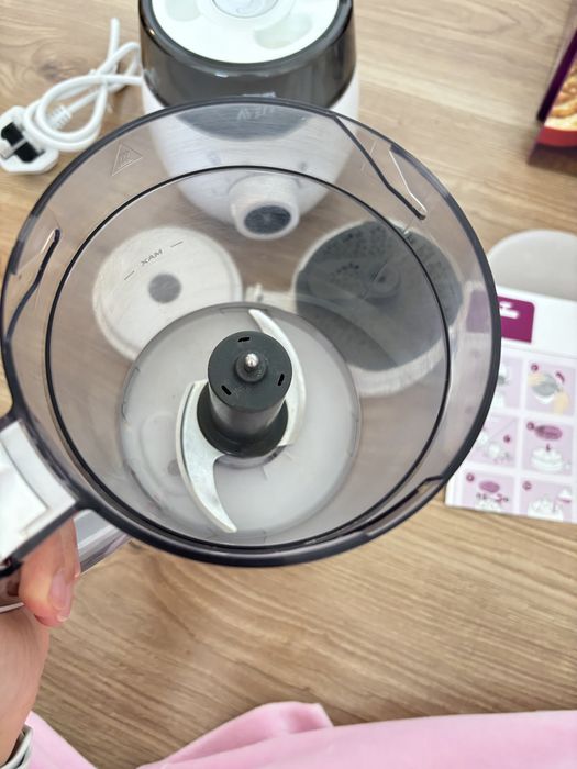 Philips 4 in 1 комбиниран уред за бебешка храна