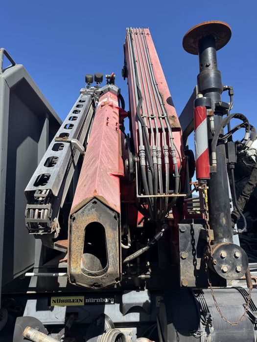 Container  AbrollKipper  cu macara FASSI