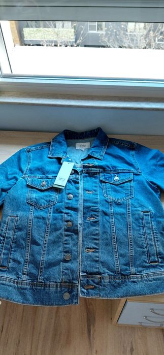 Чисто нови якета едно е 30€