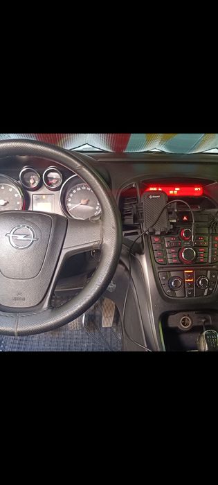 Vând  Opal Astra J +GPL 1.4 benzina