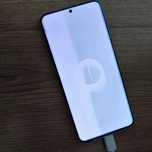 Samsung Galaxy S20 с повреда в дисплея