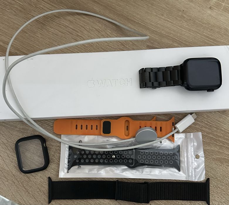 Apple Watch Seria 7 GPS + Cellular 45mm