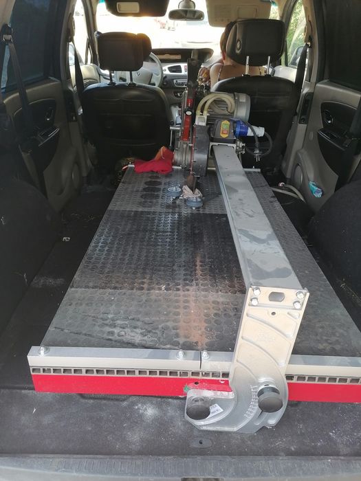 Mașina de tăiat pe apa raimondi zoe150