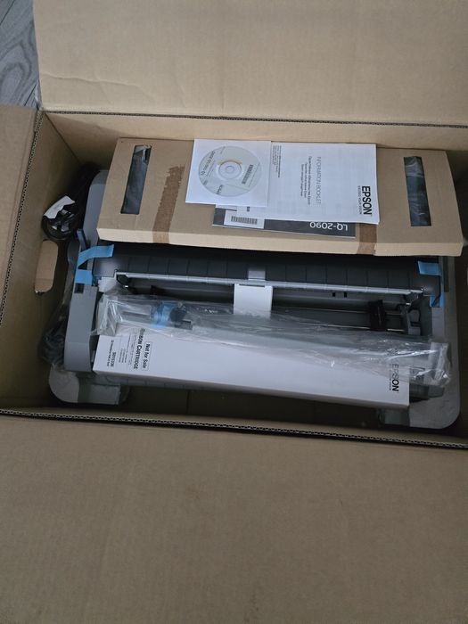 Imprimanta model LQ 2090