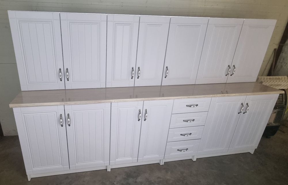 Mobila de bucatarie modulara noua, Usi MDF