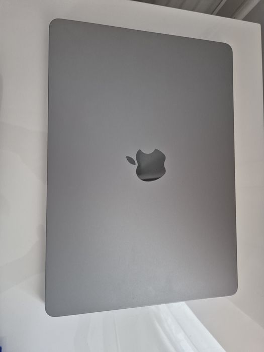Laptop Apple MacBook Air 13,6 inch M2 256 GB ssd 8 GB ram gri spatial